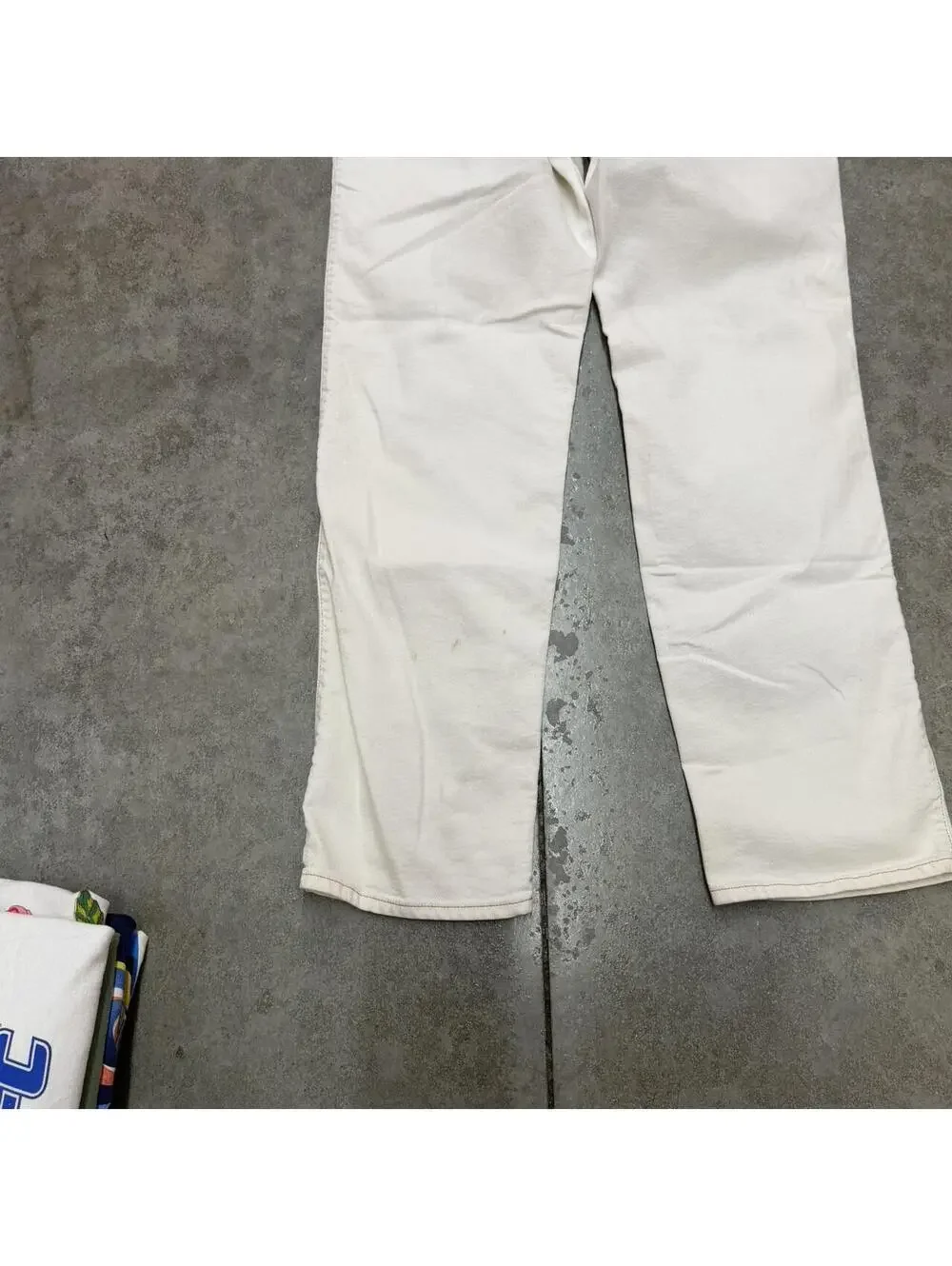 vintage levis made in usa white relaxed baggy fit jeans size 36 x 32